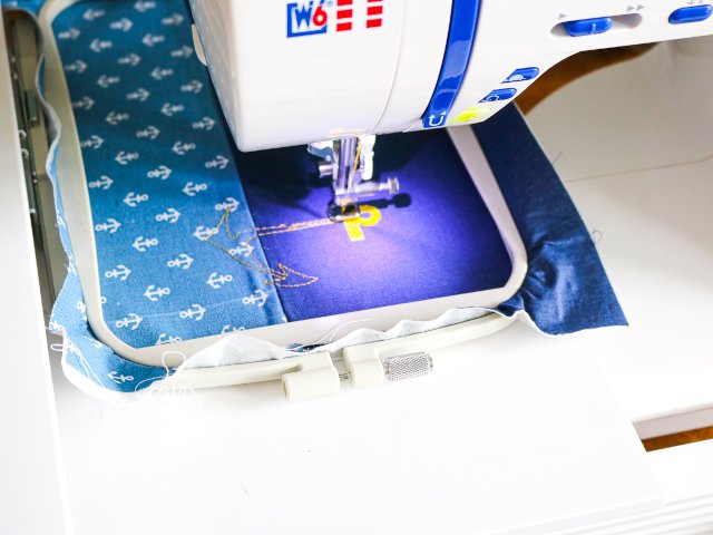 buchhuelle-maritimer-stickerei-07