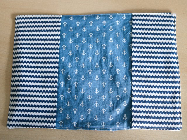 buchhuelle-maritimer-stickerei-15