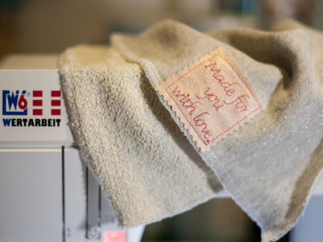 dreieckstuch-mit-label