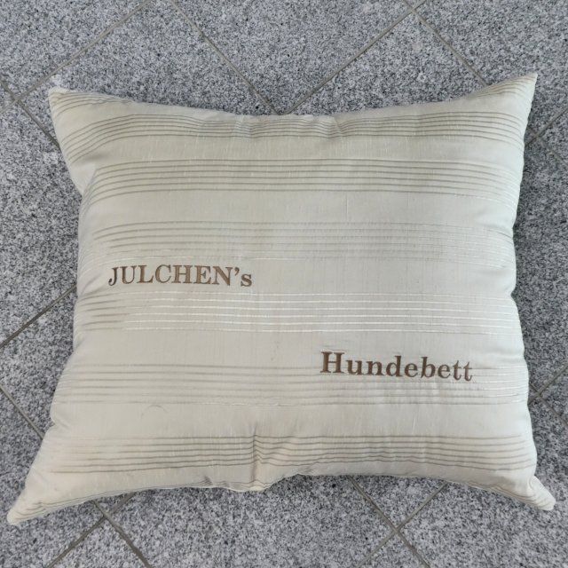 hundeschlafkissen-hundebett-2
