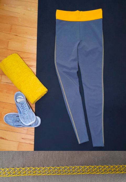 Leggins nähen mit Coverlock und Overlock