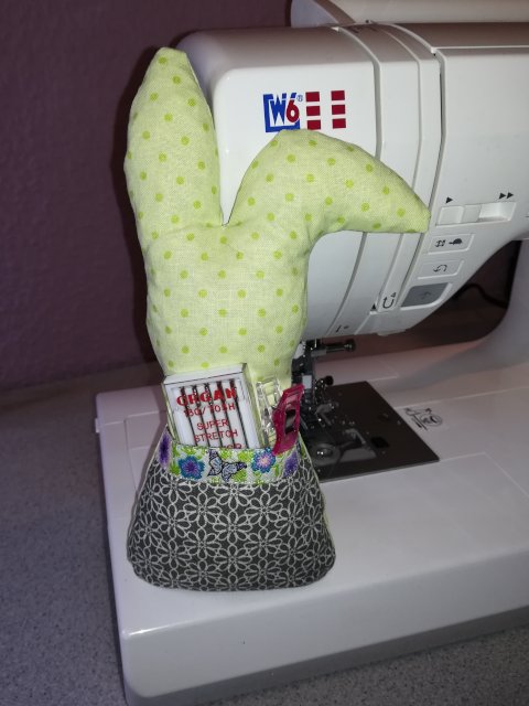 osterhase-mit-bauchtasche-02