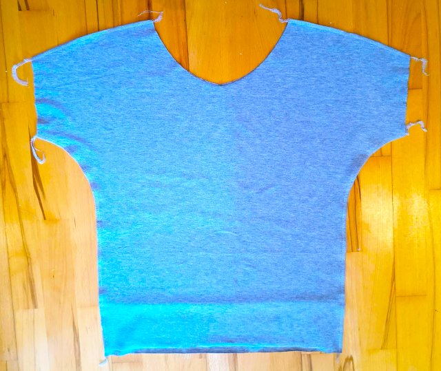 t-shirt-overlock-coverlock-04
