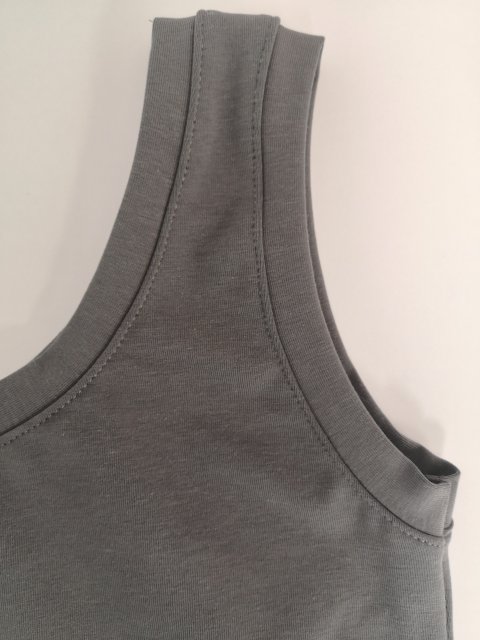 Top nähen mit Coverlock und Overlock