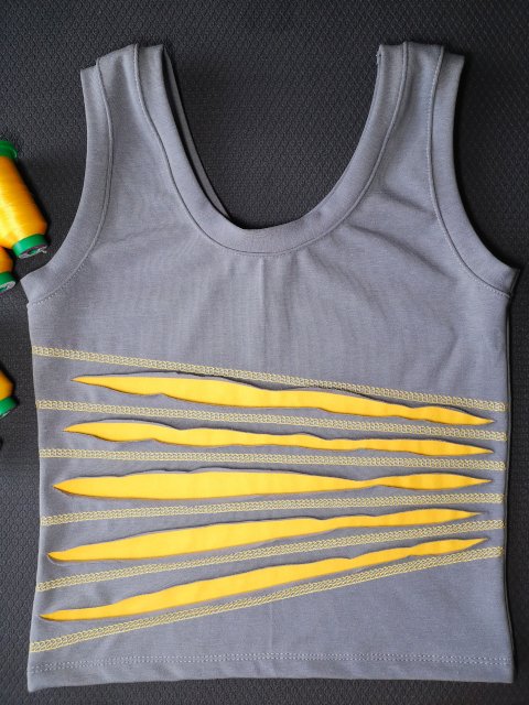 Top nähen mit Coverlock und Overlock