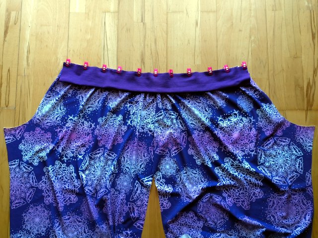 yogahose-buendchen-overlock-06