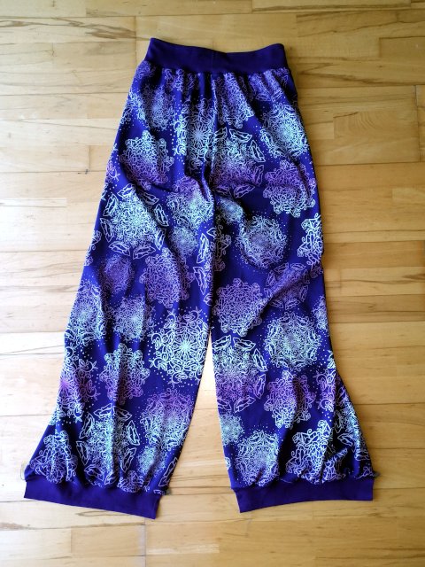 yogahose-buendchen-overlock-10