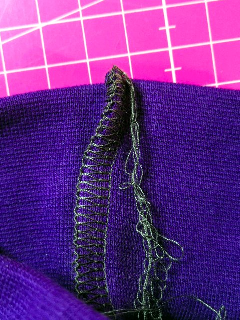 yogahose-buendchen-overlock-16